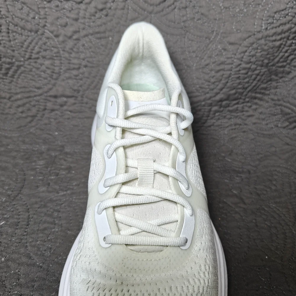 Lululemon Blissfeel Women's Athletic Running Sneaker Triple White Shoes Size 7.5 - Picture 7 of 10